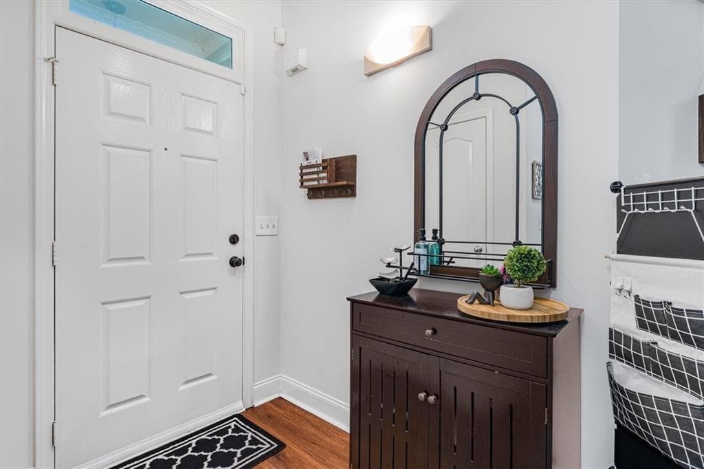 3 bedroom, 2 bathroom, 1,729 sq ft single family residence under contract at 1970 Lily Valley Drive, Lawrenceville, GA 30045 — photo 3