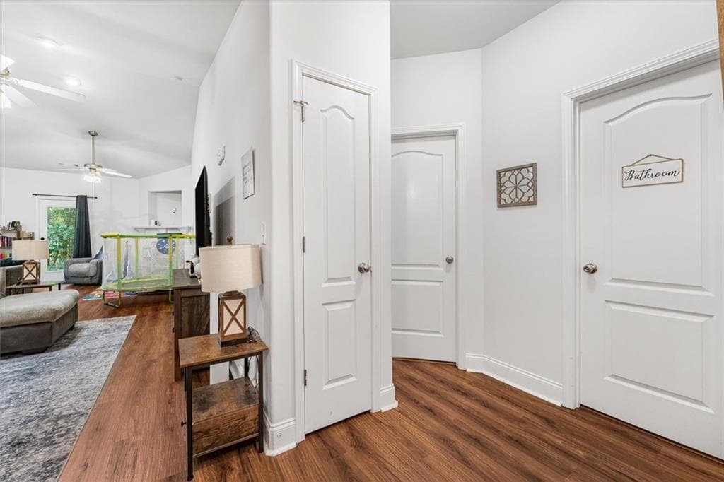 3 bedroom, 2 bathroom, 1,729 sq ft single family residence under contract at 1970 Lily Valley Drive, Lawrenceville, GA 30045 — photo 4