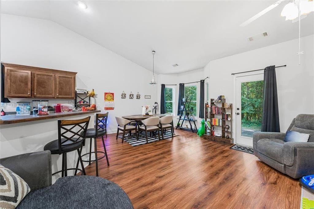 3 bedroom, 2 bathroom, 1,729 sq ft single family residence under contract at 1970 Lily Valley Drive, Lawrenceville, GA 30045 — photo 7