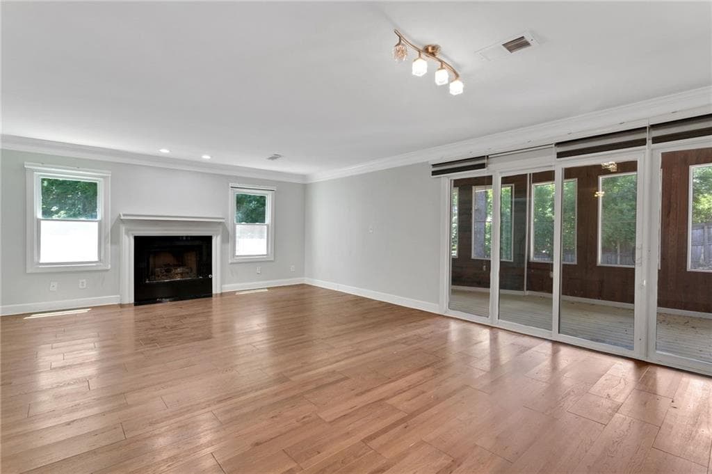 3 bedroom, 3 bathroom, 2,166 sq ft townhouse for sale at 1452 Briaroaks Trail, Atlanta, GA 30329 — photo 7