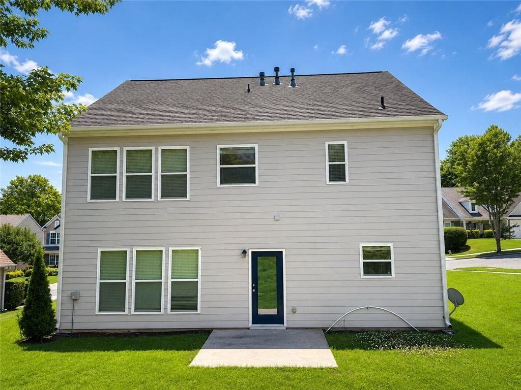4 bedroom, 3 bathroom, 2,872 sq ft single family residence for rent at 2268 White Alder Drive, Buford, GA 30519 for $2,400 a month — photo 3