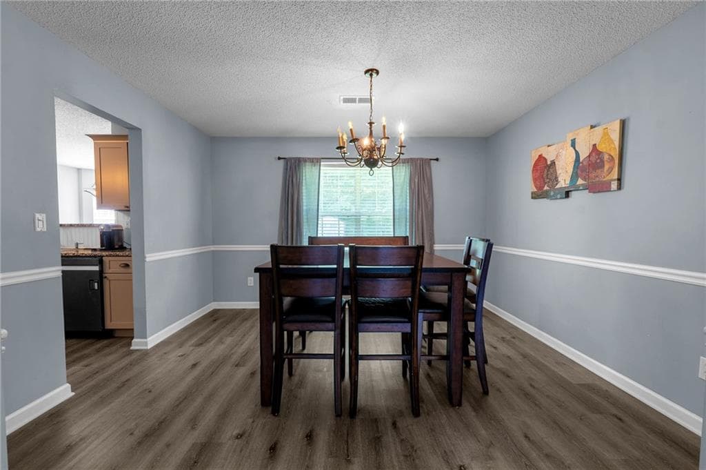 4 bedroom, 3 bathroom, 2,819 sq ft single family residence under contract at 322 Silverleaf Lane, Dallas, GA 30157 — photo 6