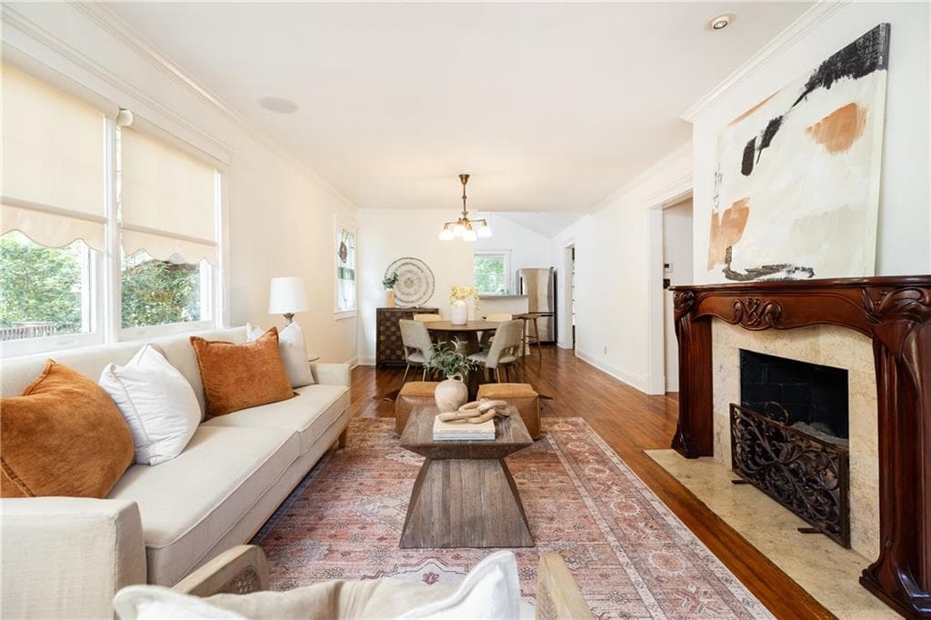 2 bedroom, 3 bathroom, 1,161 sq ft single family residence for sale at 152 Murray Hill Avenue, Atlanta, GA 30317 — photo 2