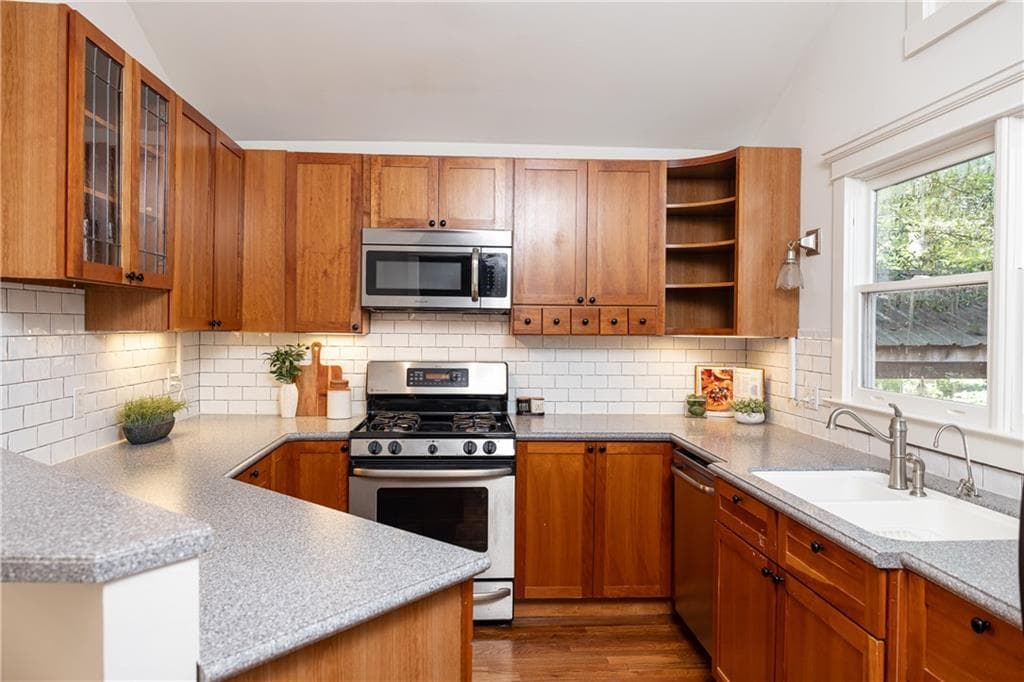 2 bedroom, 3 bathroom, 1,161 sq ft single family residence for sale at 152 Murray Hill Avenue, Atlanta, GA 30317 — photo 10