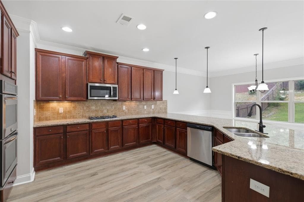 5 bedroom, 3 bathroom, 4,293 sq ft single family residence for sale at 3525 Lindsy Brooke Court, Douglasville, GA 30135 — photo 10