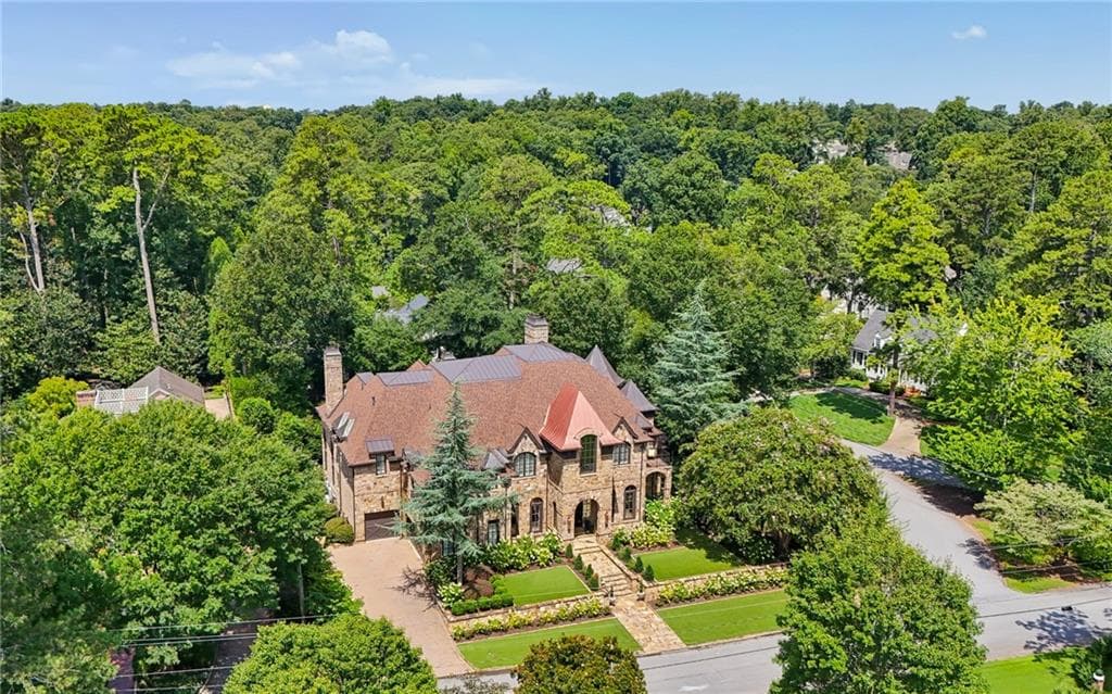6 bedroom, 8 bathroom, 12,357 sq ft single family residence for sale at 4320 Lakehaven Drive, Atlanta, GA 30319 — photo 4