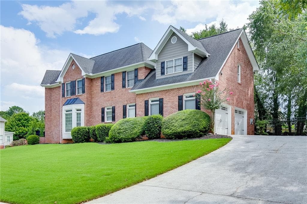 5 bedroom, 4 bathroom, 4,262 sq ft single family residence for sale at 5332 Candleberry Drive, Lilburn, GA 30047 — photo 2
