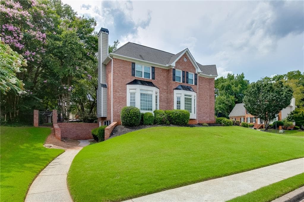 5 bedroom, 4 bathroom, 4,262 sq ft single family residence for sale at 5332 Candleberry Drive, Lilburn, GA 30047 — photo 3