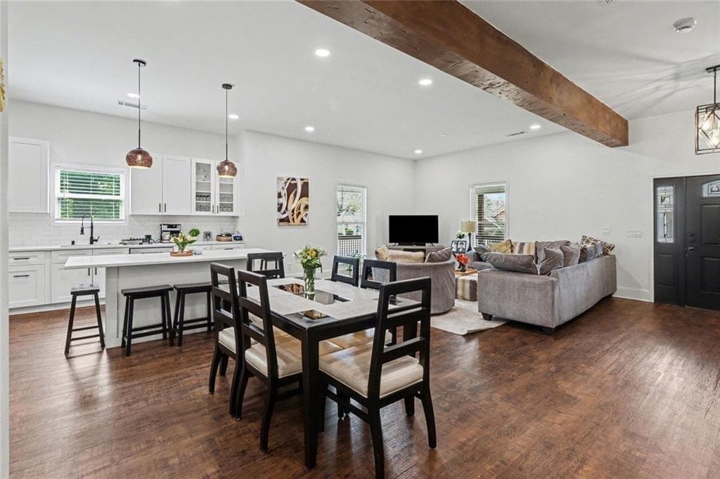 5 bedroom, 3 bathroom, 2,585 sq ft single family residence for sale at 417 Pennington Avenue, Rome, GA 30161 — photo 6