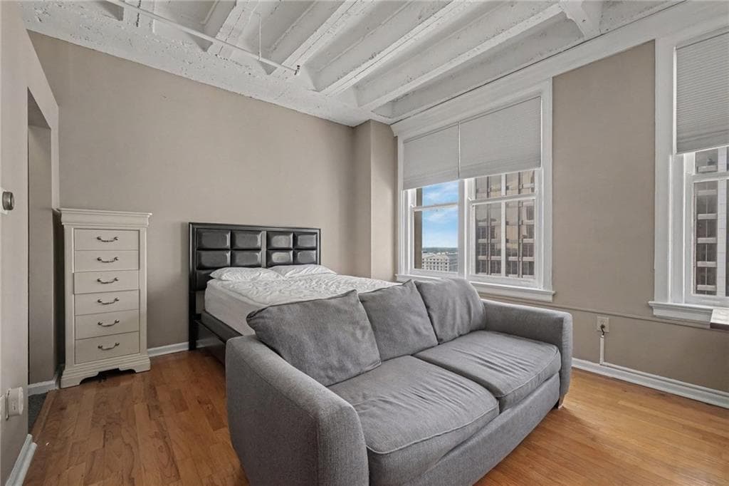1 bedroom, 1 bathroom, 586 sq ft condominium for sale at 32 Peachtree Street 1405, Atlanta, GA 30303 — photo 7