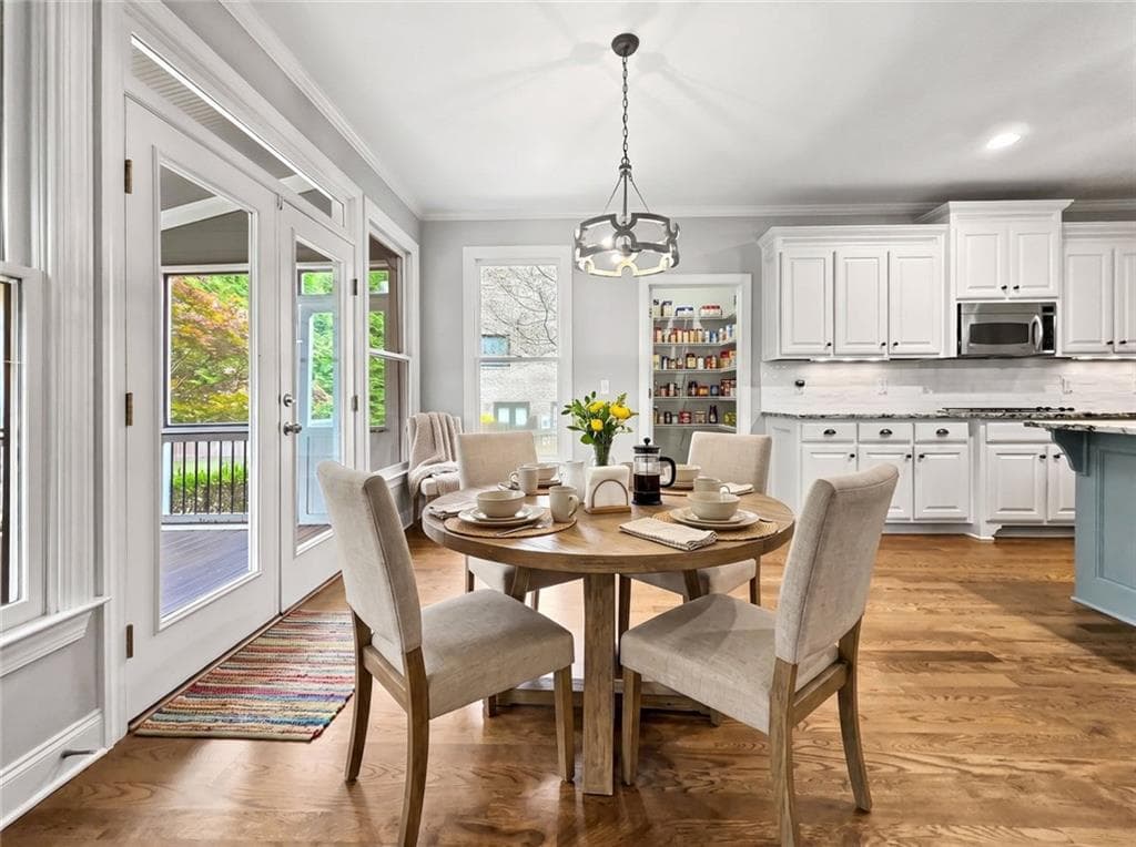 6 bedroom, 5 bathroom, 4,970 sq ft single family residence for sale at 5124 Millwood Drive, Canton, GA 30114 — photo 7