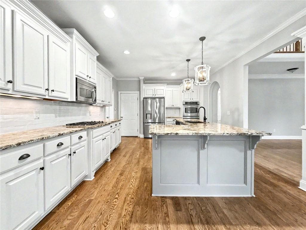 6 bedroom, 5 bathroom, 4,970 sq ft single family residence for sale at 5124 Millwood Drive, Canton, GA 30114 — photo 8