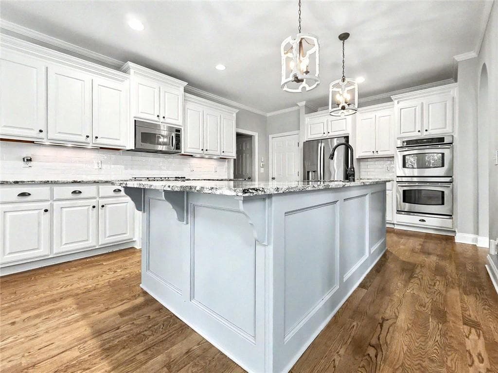 6 bedroom, 5 bathroom, 4,970 sq ft single family residence for sale at 5124 Millwood Drive, Canton, GA 30114 — photo 10