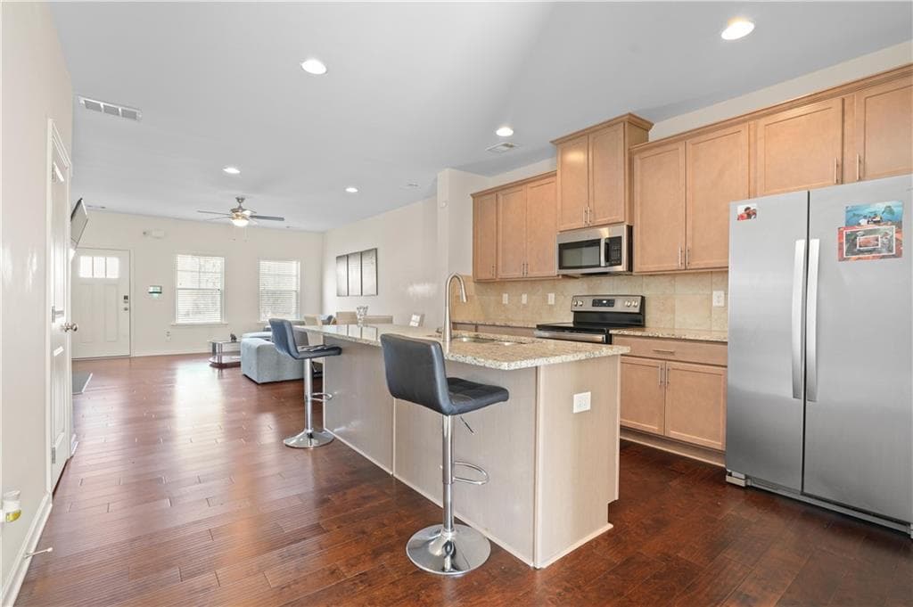 2 bedroom, 3 bathroom, 1,344 sq ft townhouse for rent at 887 Ambient Way, Atlanta, GA 30331 for $2,250 a month — photo 2