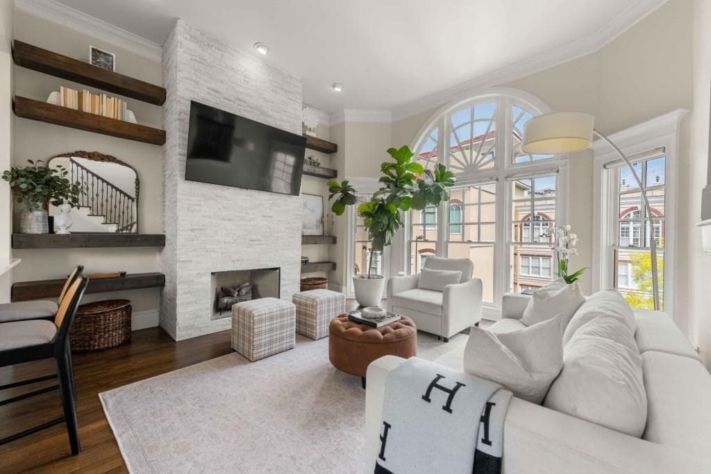 2 bedroom, 3 bathroom, 1,910 sq ft townhouse under contract at 3541 Roswell Road 9, Atlanta, GA 30305 — photo 5