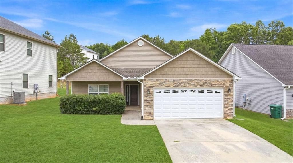 3 bedroom, 2 bathroom, 1,288 sq ft single family residence under contract at 540 Highland Pointe Drive, Alto, GA 30510