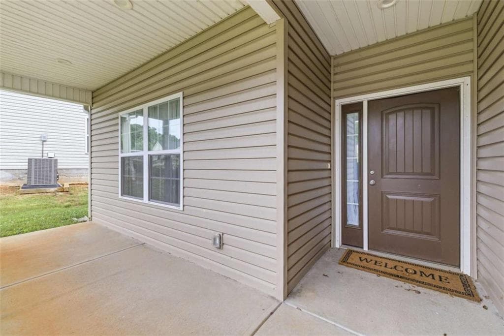 3 bedroom, 2 bathroom, 1,288 sq ft single family residence under contract at 540 Highland Pointe Drive, Alto, GA 30510 — photo 5