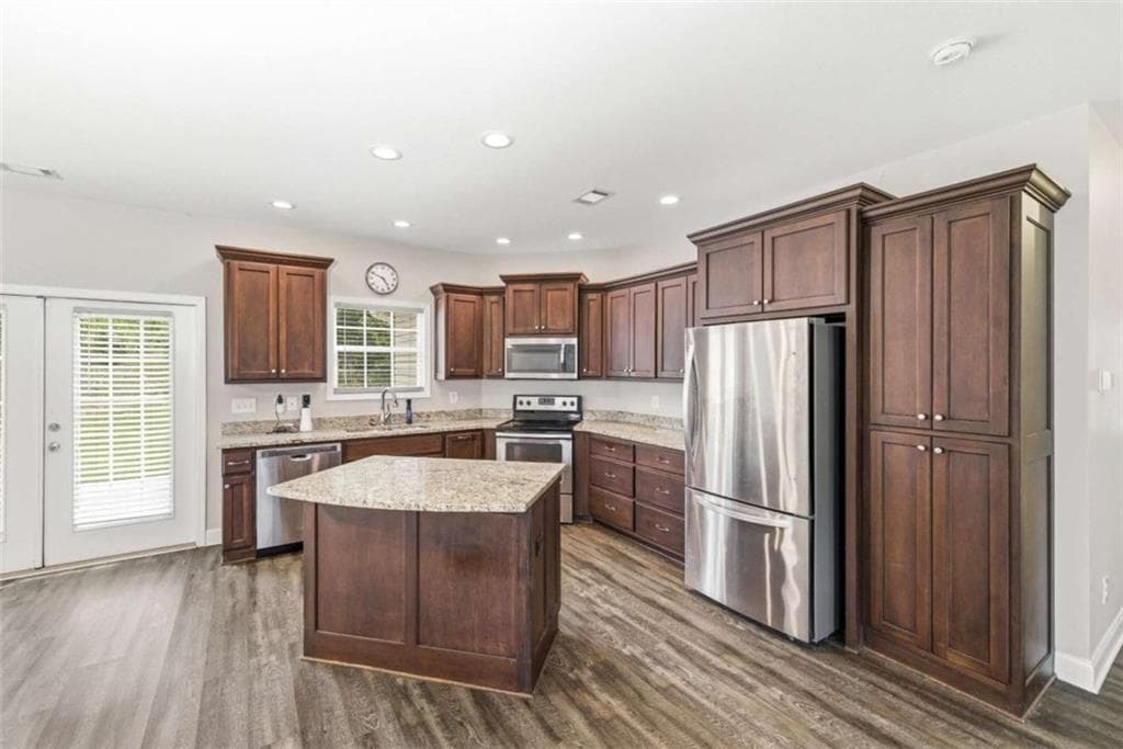 3 bedroom, 2 bathroom, 1,288 sq ft single family residence under contract at 540 Highland Pointe Drive, Alto, GA 30510 — photo 10
