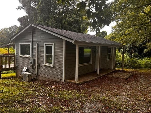 2 bedroom, 1 bathroom, 672 sq ft home for sale at 2742 Camp Road, Jasper, GA