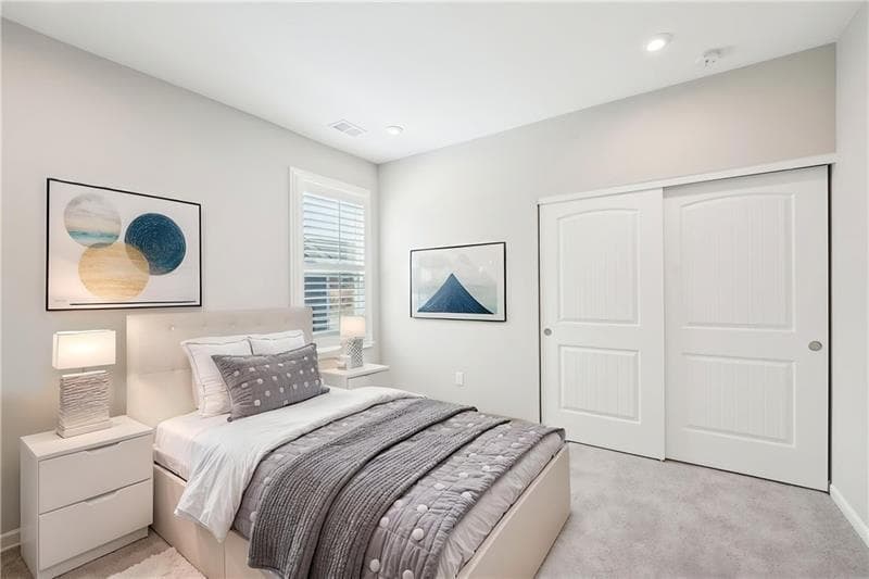 4 bedroom, 2 bathroom, 2,076 sq ft single family residence for sale at 627 Michigan Circle, Hoschton, GA 30548 — photo 8