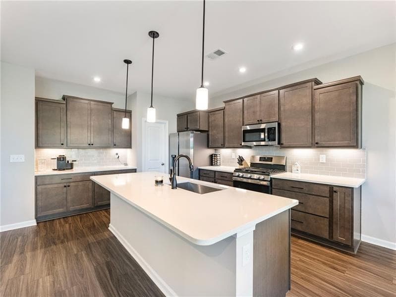 4 bedroom, 2 bathroom, 2,076 sq ft single family residence for sale at 627 Michigan Circle, Hoschton, GA 30548 — photo 9