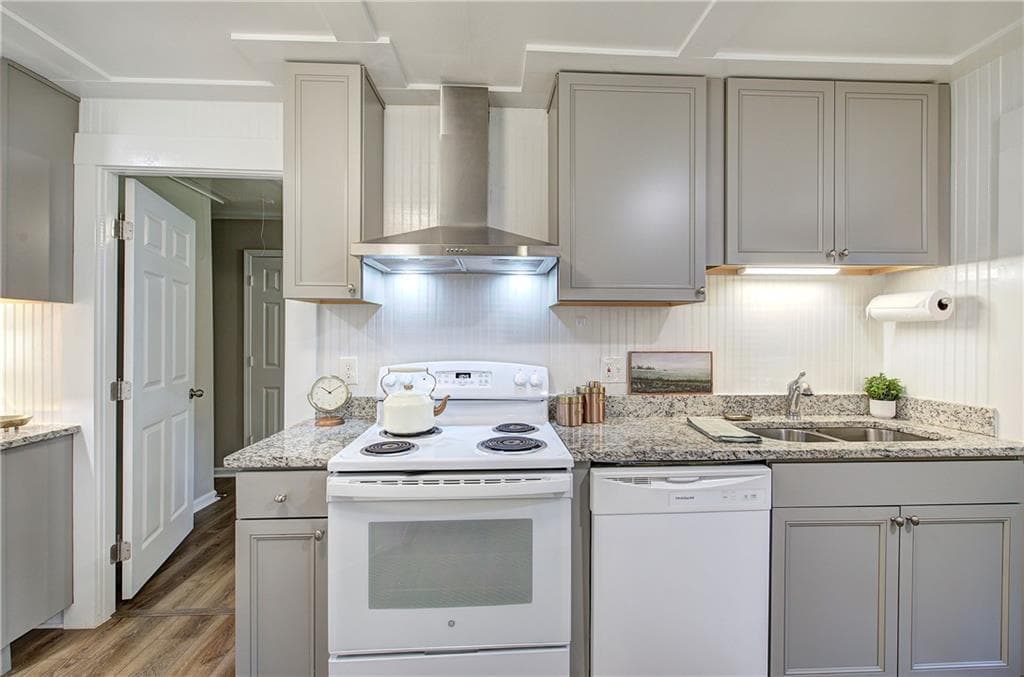 3 bedroom, 2 bathroom, 1,062 sq ft single family residence for sale at 319 S Bartow Street, Cartersville, GA 30120 — photo 9