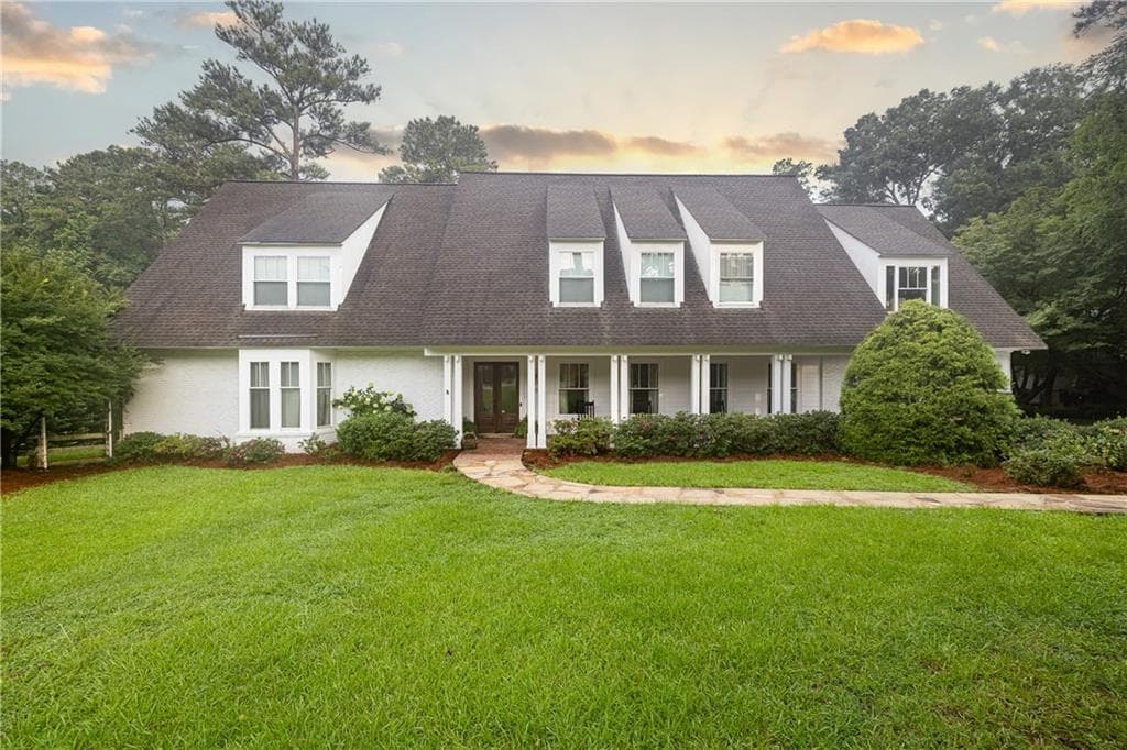 6 bedroom, 6 bathroom, 5,586 sq ft single family residence under contract at 2804 Margaret Mitchell Drive, Atlanta, GA 30327