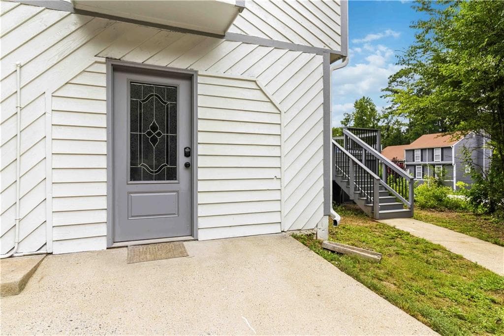 4 bedroom, 4 bathroom, 3,068 sq ft single family residence for sale at 2681 Deer Isle Cove, Lawrenceville, GA 30044 — photo 5