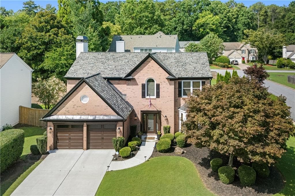 4 bedroom, 3 bathroom, 2,474 sq ft single family residence for sale at 485 Weatherend Court, Johns Creek, GA 30022 — photo 6