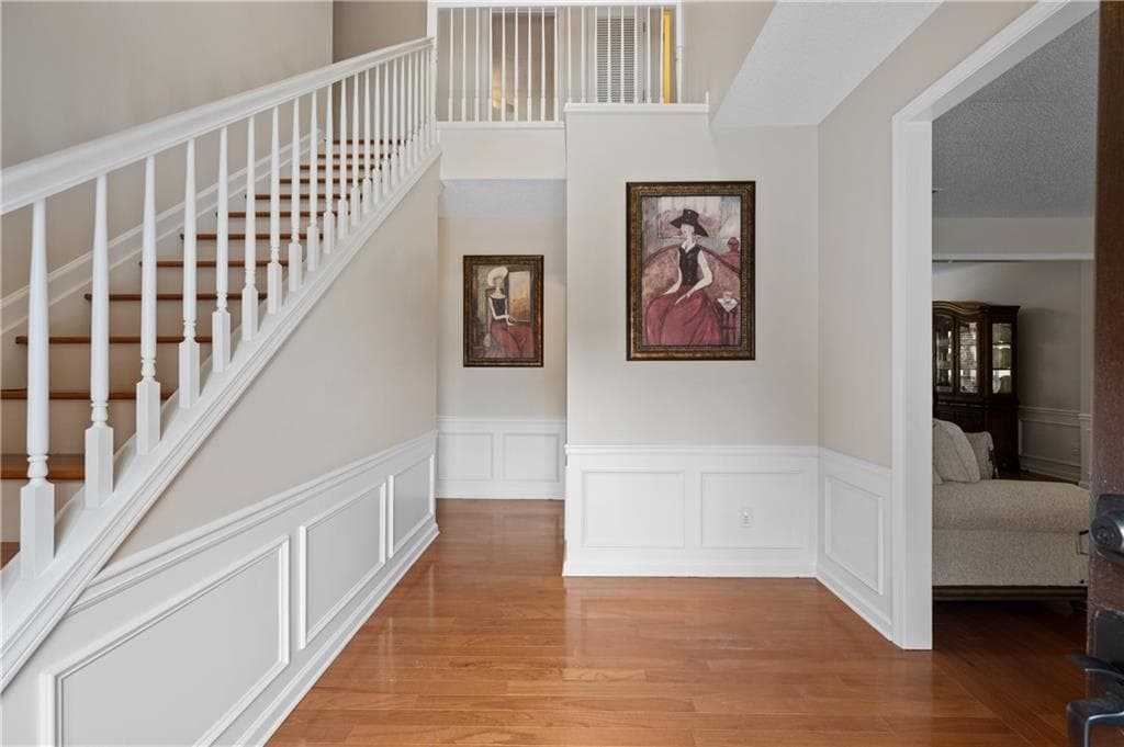 4 bedroom, 3 bathroom, 2,474 sq ft single family residence for sale at 485 Weatherend Court, Johns Creek, GA 30022 — photo 7