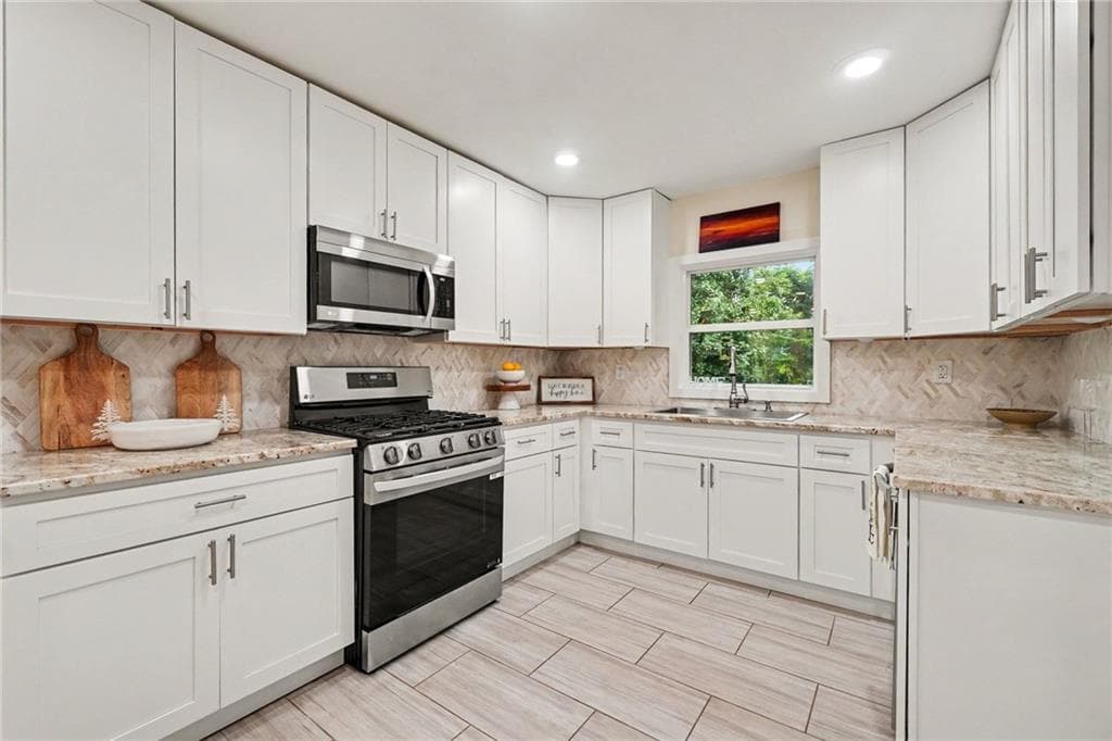 3 bedroom, 2 bathroom, 1,140 sq ft single family residence for sale at 1657 Mcclelland Avenue, East Point, GA 30344 — photo 6