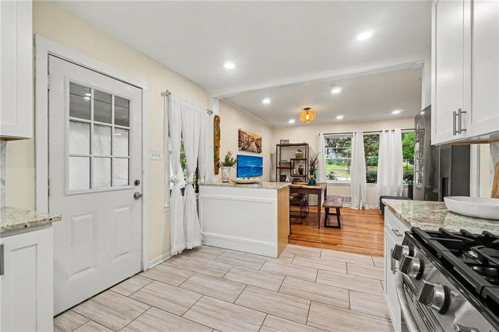 3 bedroom, 2 bathroom, 1,140 sq ft single family residence for sale at 1657 Mcclelland Avenue, East Point, GA 30344 — photo 7