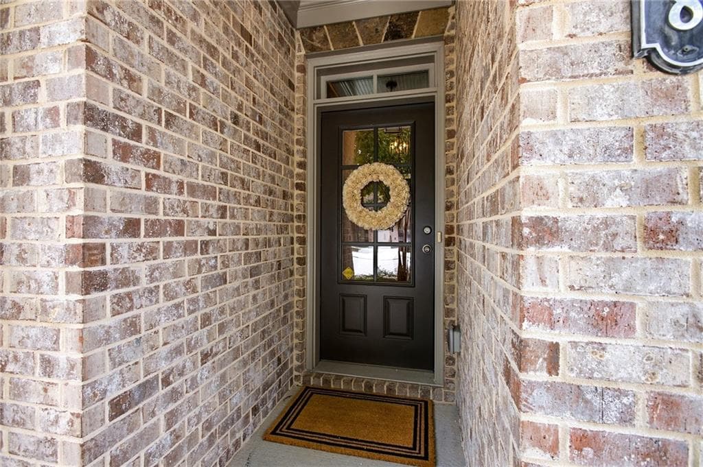 4 bedroom, 4 bathroom, 2,516 sq ft townhouse for sale at 2538 Skyland Drive, Atlanta, GA 30319 — photo 2