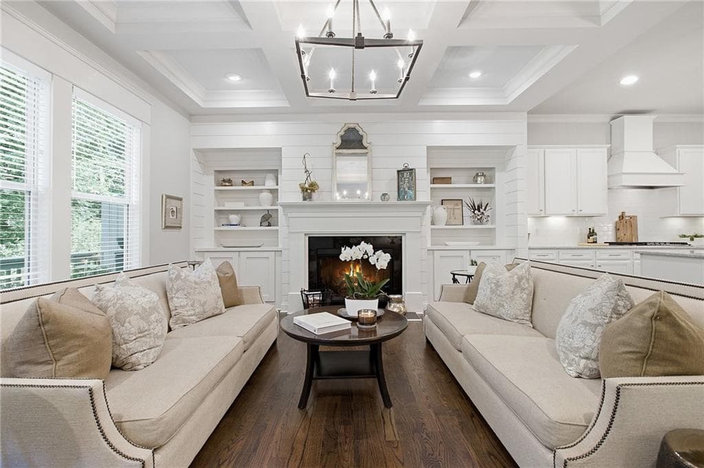 4 bedroom, 4 bathroom, 2,516 sq ft townhouse for sale at 2538 Skyland Drive, Atlanta, GA 30319 — photo 7