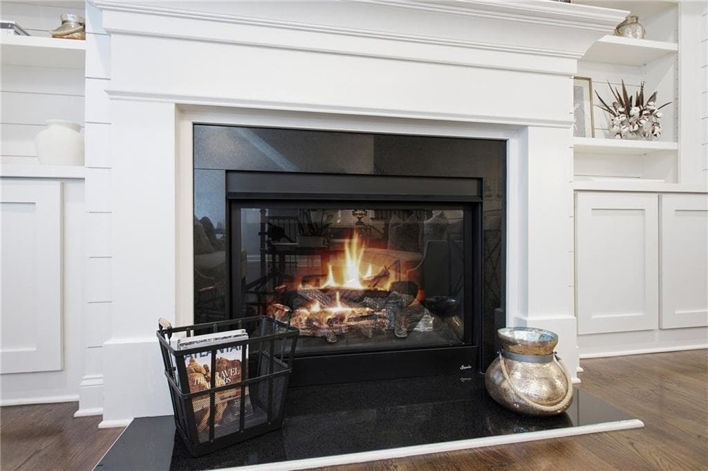 4 bedroom, 4 bathroom, 2,516 sq ft townhouse for sale at 2538 Skyland Drive, Atlanta, GA 30319 — photo 8