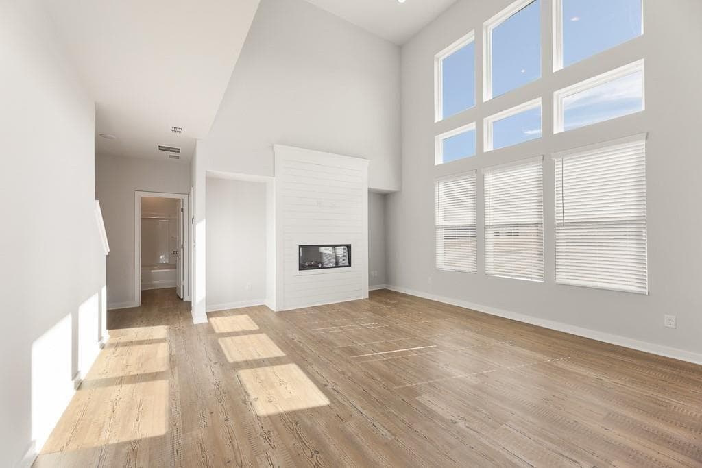 5 bedroom, 4 bathroom, 2,987 sq ft single family residence under contract at 5623 Rosehall Place, South Fulton, GA 30349 — photo 8