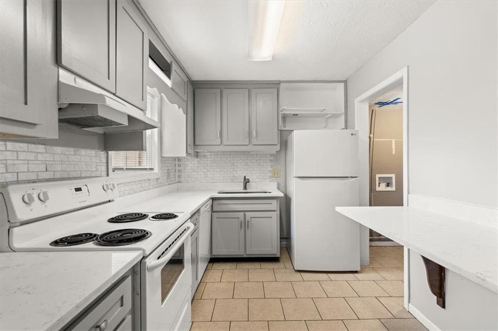 2 bedroom, 3 bathroom, 1,392 sq ft townhouse for rent at 360 Winding River Drive C, Atlanta, GA 30350 for $1,770 a month — photo 5