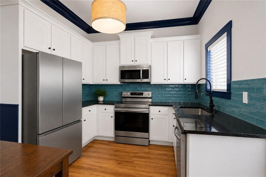 3 bedroom, 2 bathroom, 1,523 sq ft single family residence for sale at 5 Oak Street, Aragon, GA 30104 — photo 6