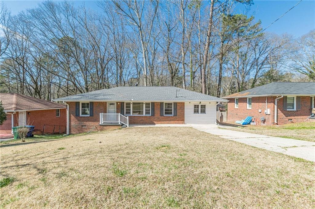 3 bedroom, 2 bathroom, 1,324 sq ft single family residence for sale at 2773 Fairlane Drive, Atlanta, GA 30354 — photo 3