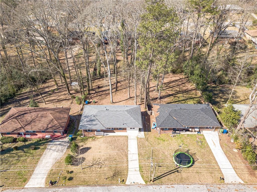 3 bedroom, 2 bathroom, 1,324 sq ft single family residence for sale at 2773 Fairlane Drive, Atlanta, GA 30354 — photo 8