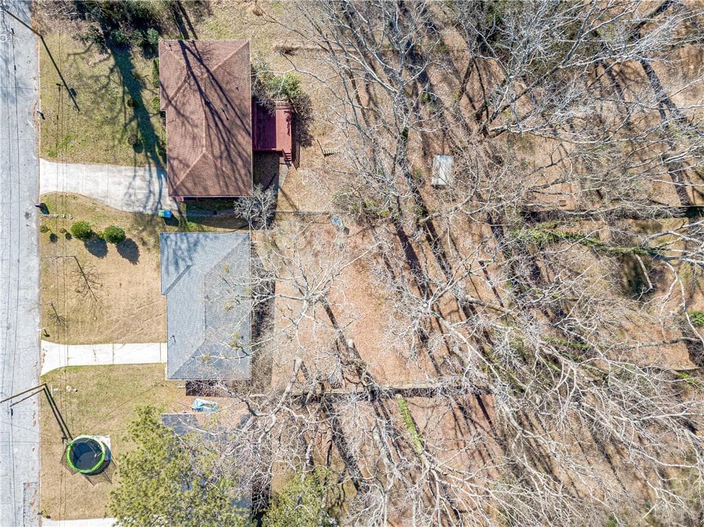 3 bedroom, 2 bathroom, 1,324 sq ft single family residence for sale at 2773 Fairlane Drive, Atlanta, GA 30354 — photo 9