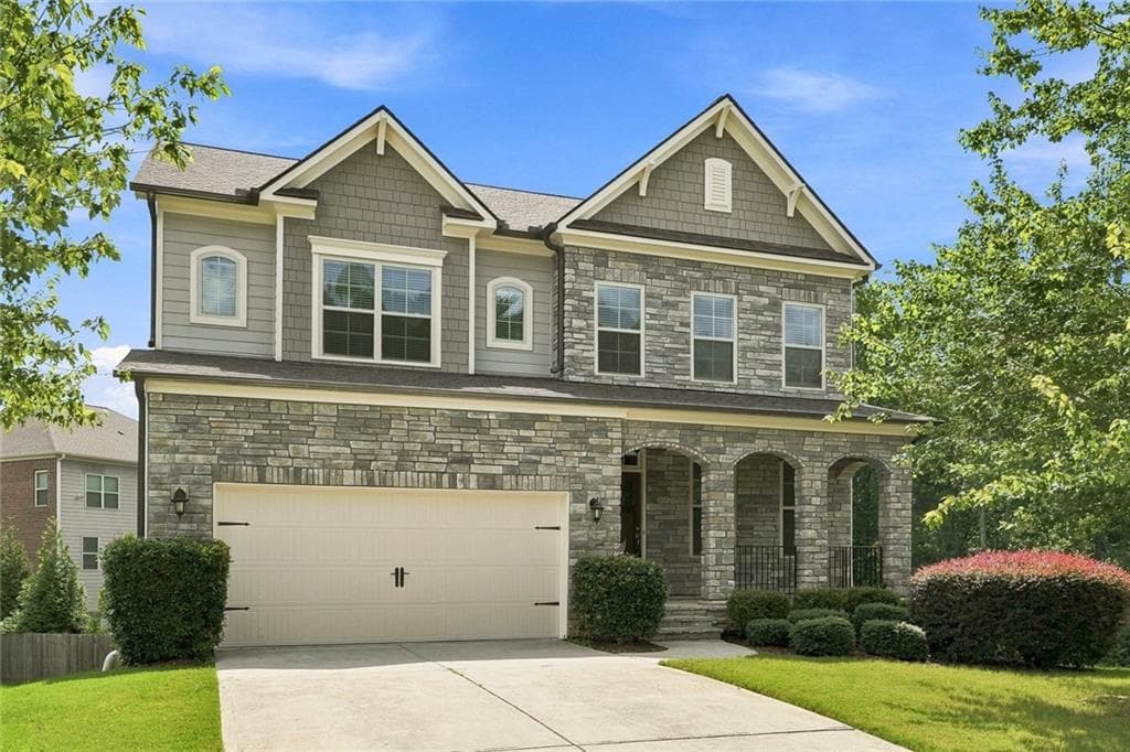 5 bedroom, 3 bathroom, 3,138 sq ft single family residence for sale at 225 Stonebrier Lane, Alpharetta, GA 30004 — photo 2