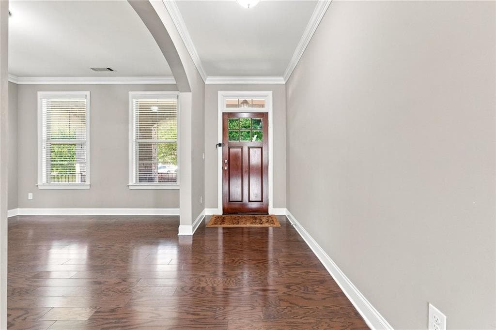 5 bedroom, 3 bathroom, 3,138 sq ft single family residence for sale at 225 Stonebrier Lane, Alpharetta, GA 30004 — photo 4