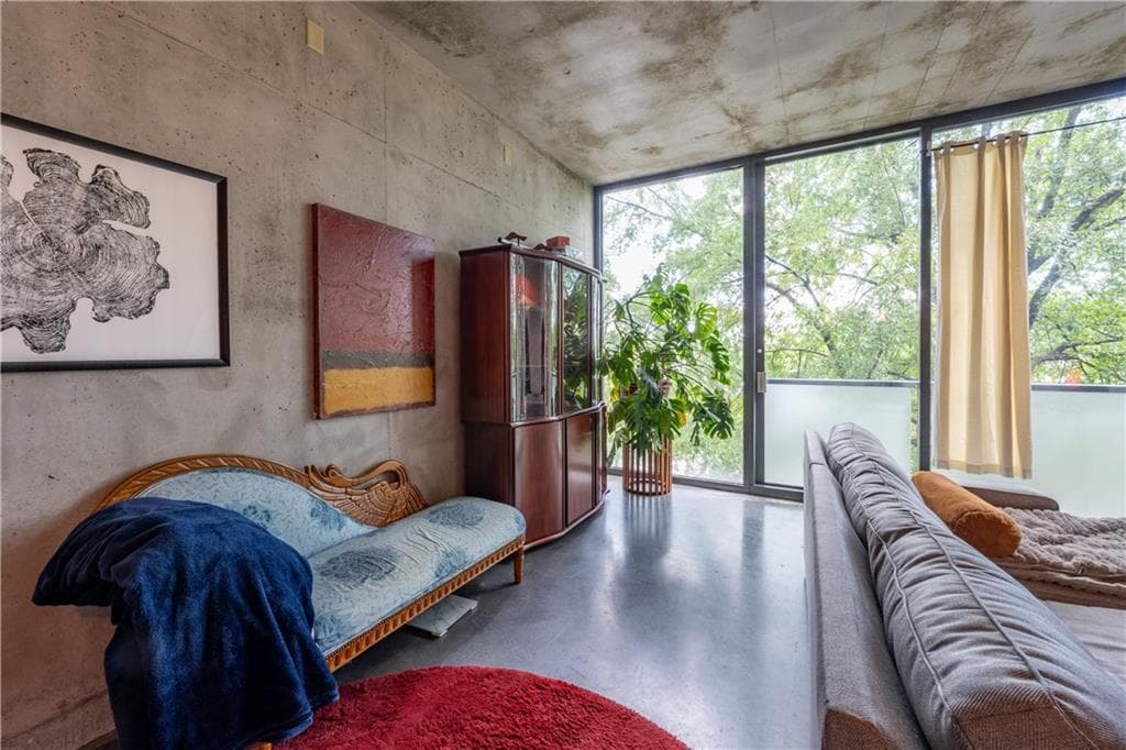 2 bedroom, 1 bathroom, 1,025 sq ft condominium for rent at 480 John Wesley Dobbs Avenue 322, Atlanta, GA 30312 for $2,300 a month — photo 3