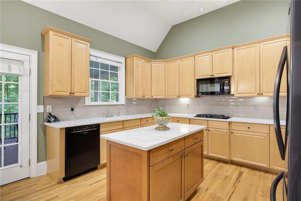 6 bedroom, 5 bathroom, 4,631 sq ft single family residence for sale at 3976 Palisades Main, Kennesaw, GA 30144 — photo 10