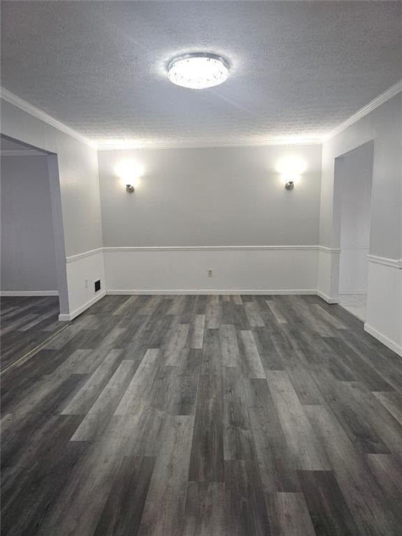 3 bedroom, 2 bathroom, 2,200 sq ft single family residence for rent at 480 Paul Street, Riverdale, GA 30274 for $2,200 a month — photo 3