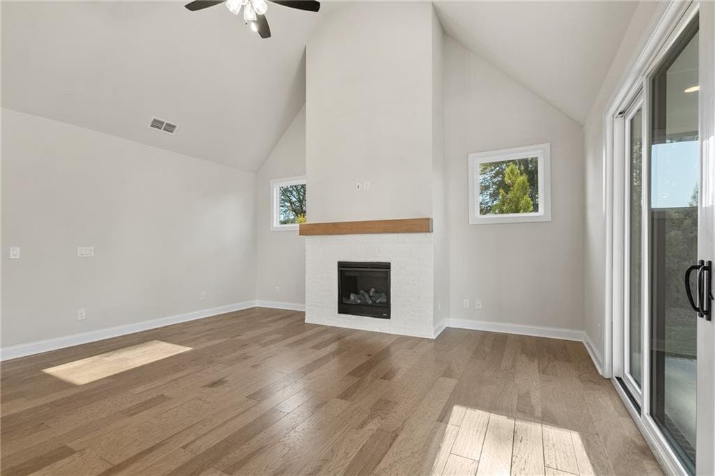3 bedroom, 3 bathroom, 2,221 sq ft single family residence for sale at 555 Pearl Street, Cumming, GA 30040 — photo 5