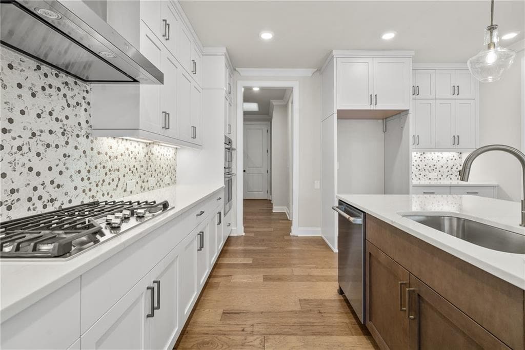 3 bedroom, 3 bathroom, 2,221 sq ft single family residence for sale at 555 Pearl Street, Cumming, GA 30040 — photo 10