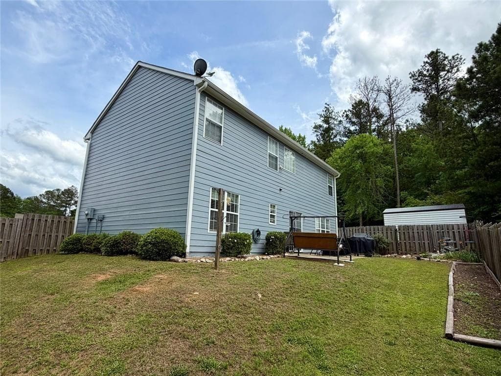 3 bedroom, 3 bathroom, 2,137 sq ft single family residence for sale at 250 Taylor Court, Villa Rica, GA 30180 — photo 5