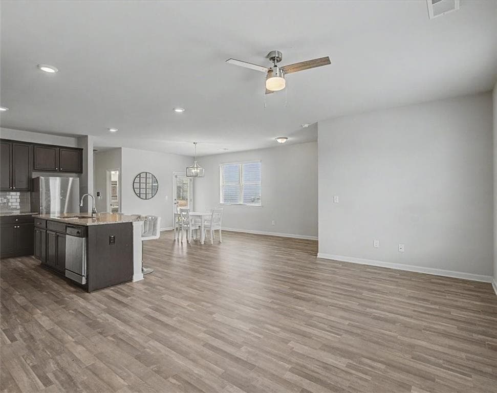4 bedroom, 3 bathroom, 2,070 sq ft single family residence for sale at 1609 Meadow Crossing, East Point, GA 30344 — photo 5